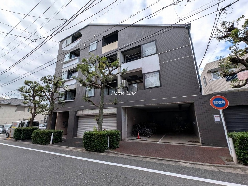 サラータ赤塚　東側からの外観